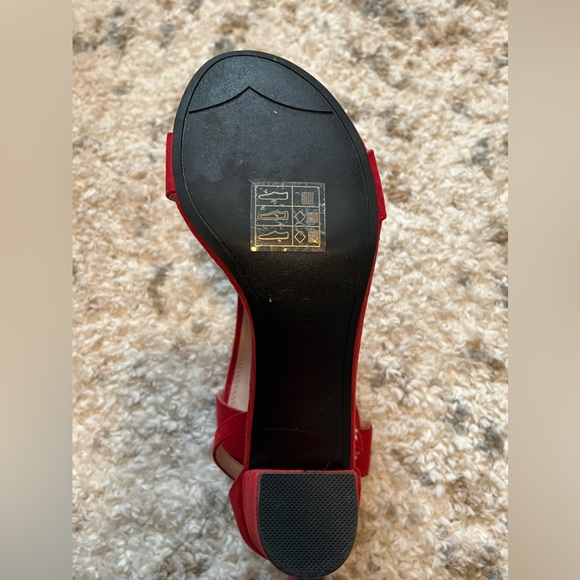 New Kelly & Katie Red Suede Heels 7.5 - Picture 4 of 4